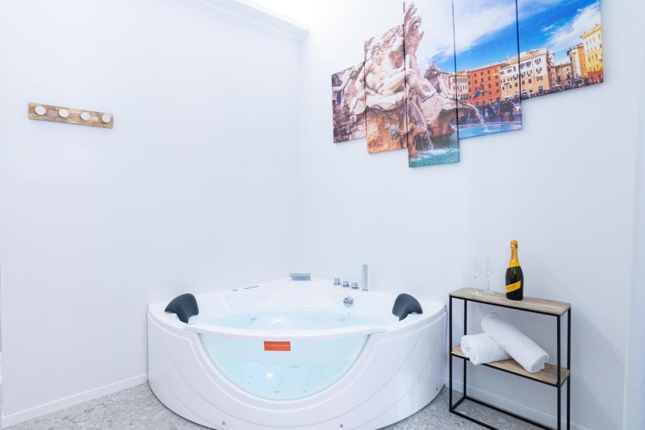 White Home Suite And Rooms โรม ภายนอก รูปภาพ